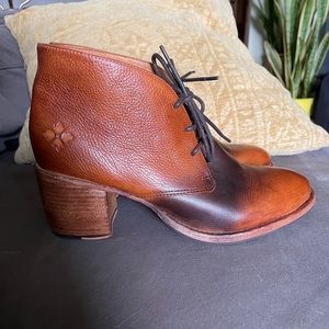 Patricia Nash Veneto chukka bootie 11M